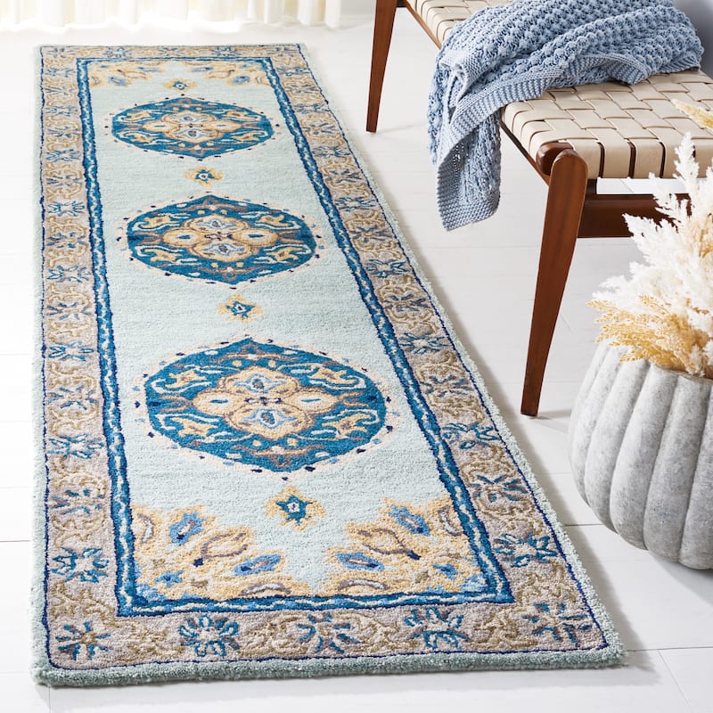 SAFAVIEH Handmade Antiquity Subinka Oriental Wool Rug - 2'3" x 12' Runner - Turquoise/Silver