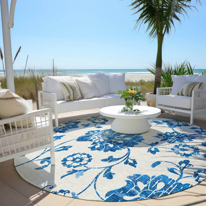 Machine Washable Indoor/ Outdoor Chantille Farmhouse Floral Rug - White - 8' x 8'