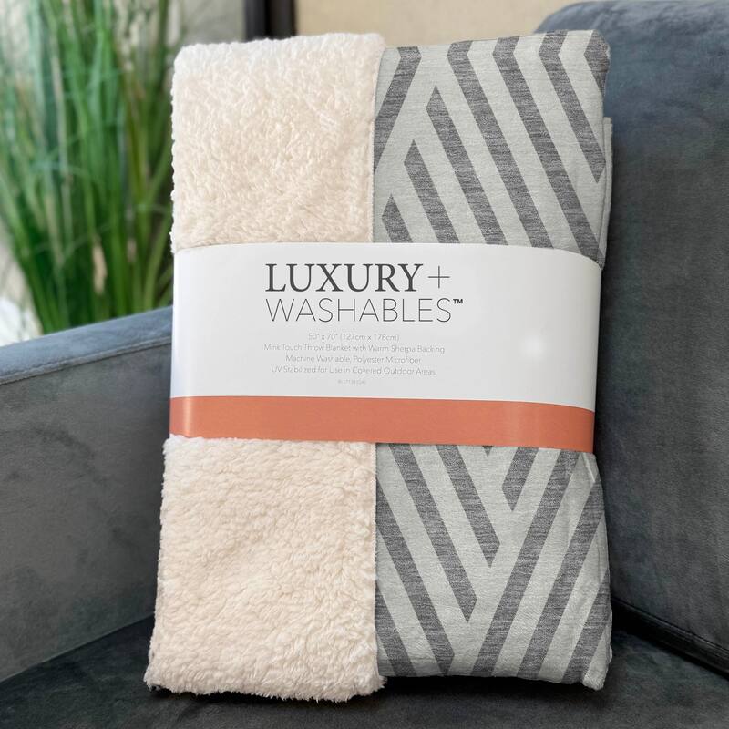 Premium Machine Washable Contemporary Geo Sherpa Throw Blanket