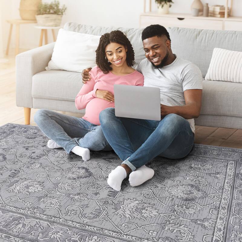 Abstract Area Rug - 5' x 7'