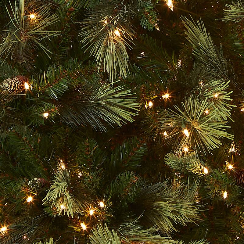 9 ft. Carolina Pine Tree with Clear Lights