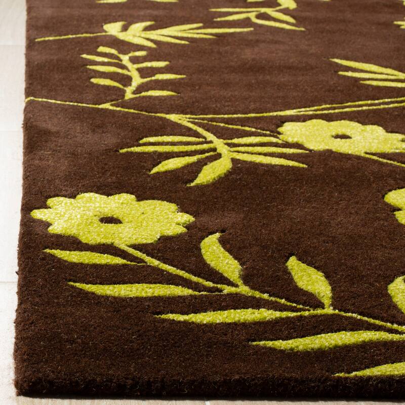 SAFAVIEH Handmade Soho Chelsey Floral N.Z. Wool Rug