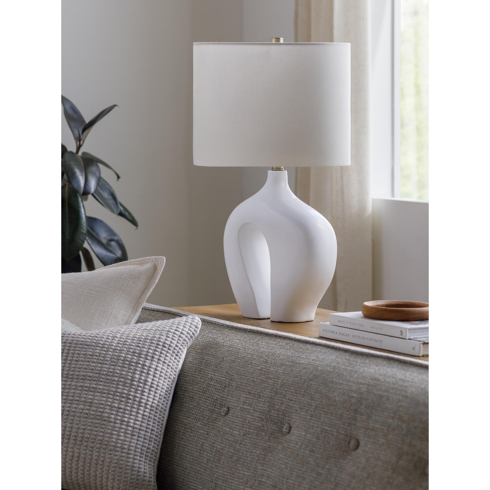 Livabliss Tonya Traditional Accent Table Lamp - 25