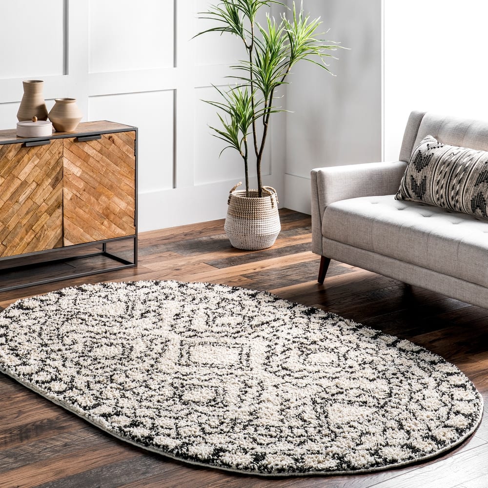 Nuloom Vasiliki Moroccan Shag Tasseled Area Rug