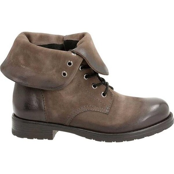 clarks minoa river boot