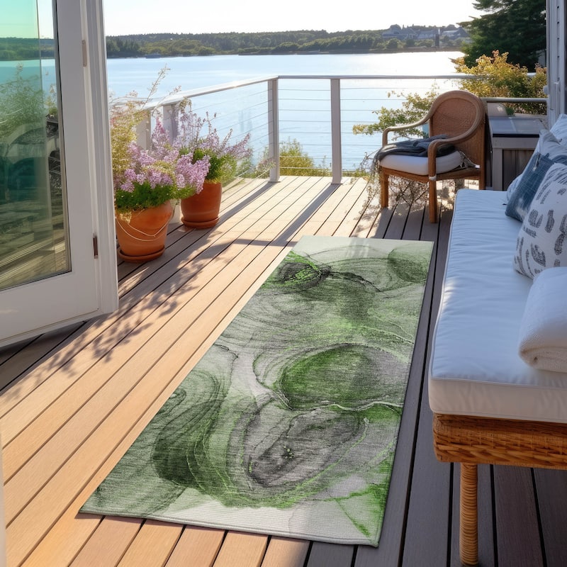 Machine Washable Indoor/ Outdoor Abstract Circles Chantille Rug