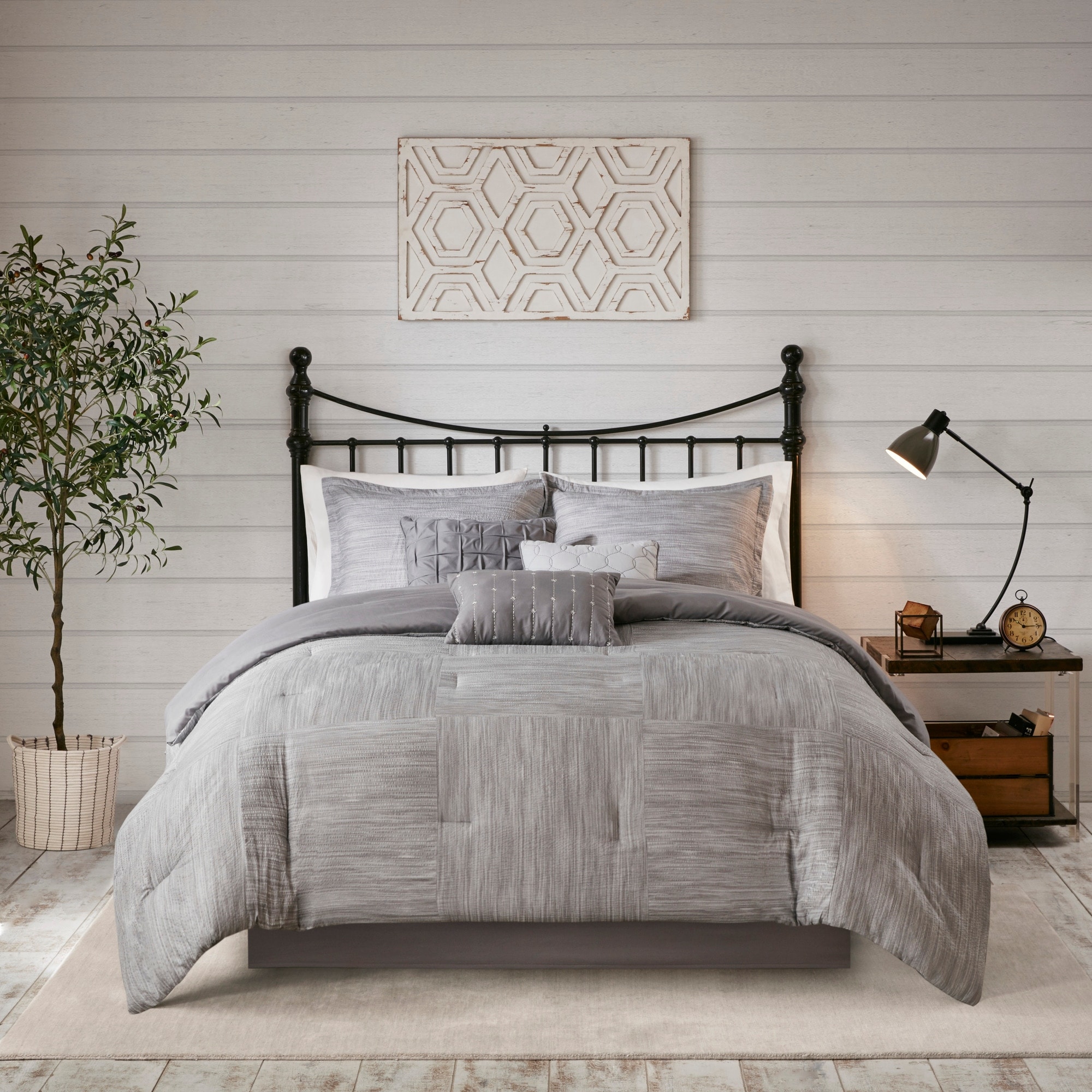 Madison Park Walter 7 Piece Printed Seersucker Comforter Set