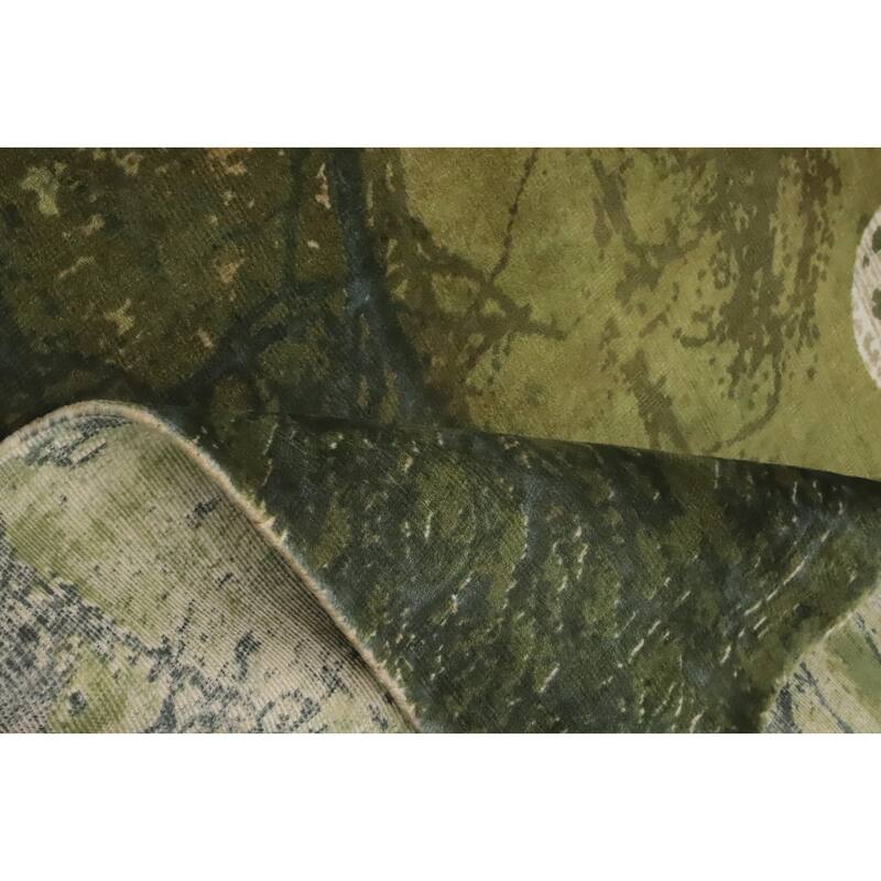 Hand-knotted Modern Silk Green Abstract Oriental Area Rug - 7' 8'' X 5' 5''