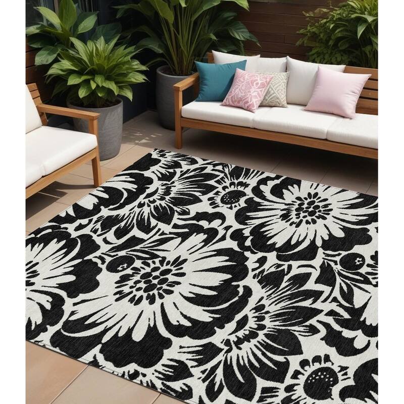 Gana Botanic Elegance Weather Resistant Blended Style Outdoor Rug - 10' X 14' - Black/Ivory