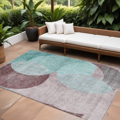 HomeRoots Geometric Transitional Rectangle Outdoor Rug