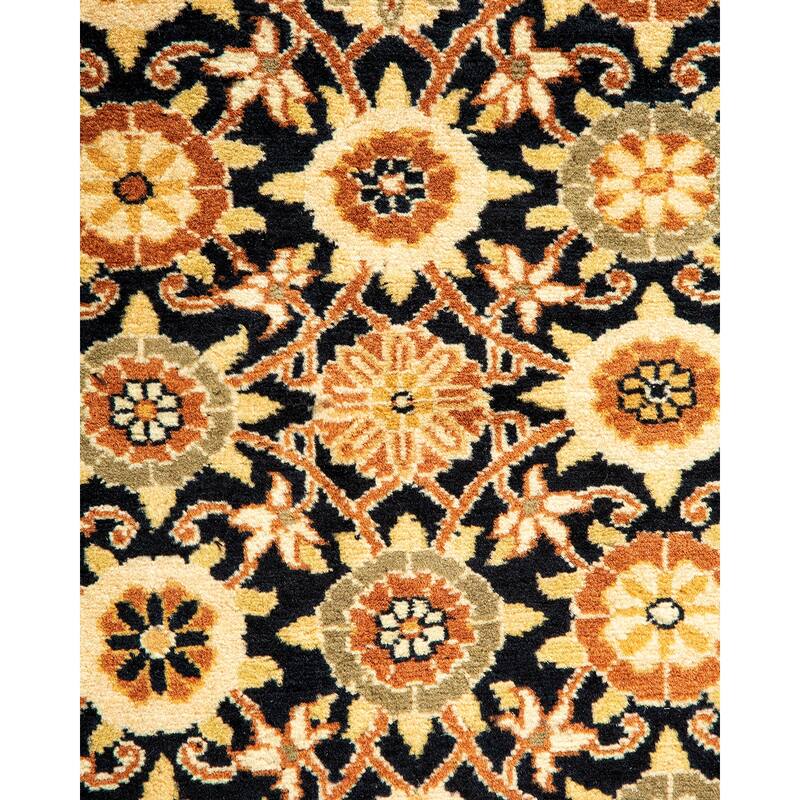 Overton Handknotted Wool Traditional Oriental Black Area Rug - 4' x 6'