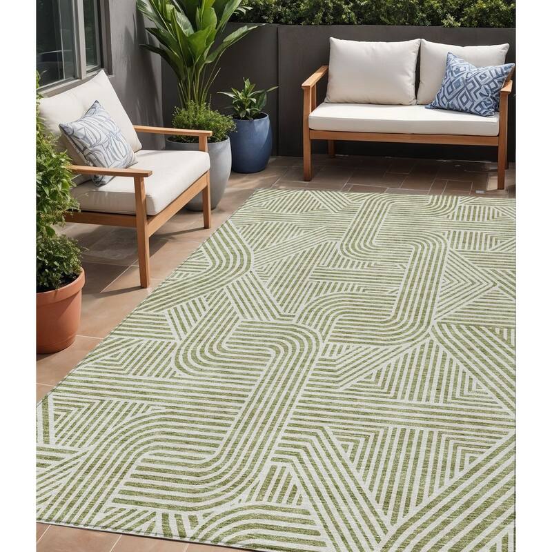 HomeRoots Abstract Transitional Rectangle Outdoor Rug - 5' X 8'