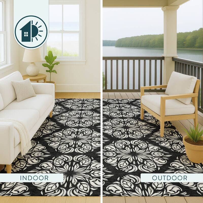 Machine Washable Indoor/ Outdoor Damask Pearl Chantille Rug