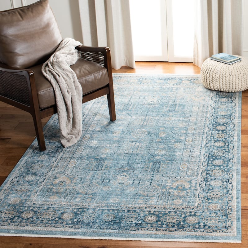 SAFAVIEH Victoria Almeda Traditional Oriental Rug - 5' x 8' - Blue/Ivory