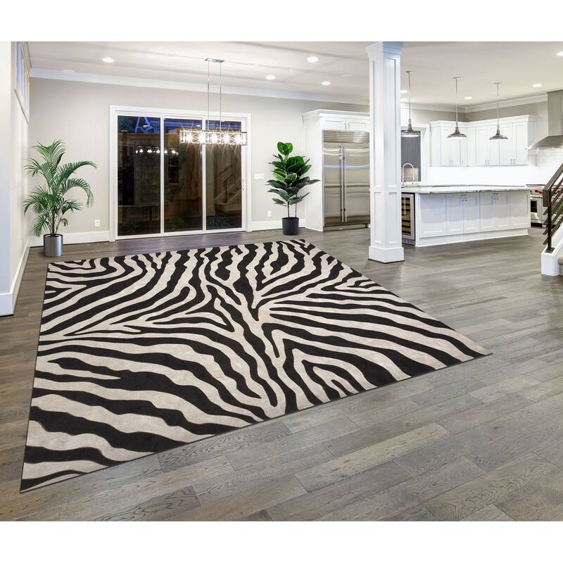 Liora Manne Visions I Zebra Skin Handmade Indoor/ Outdoor Area Rug