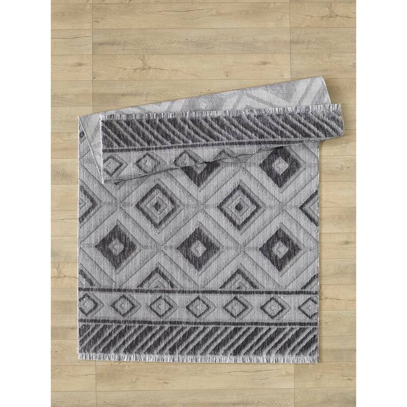 Milos Collection Diamond Pattern Space-dyed Polyester Rug