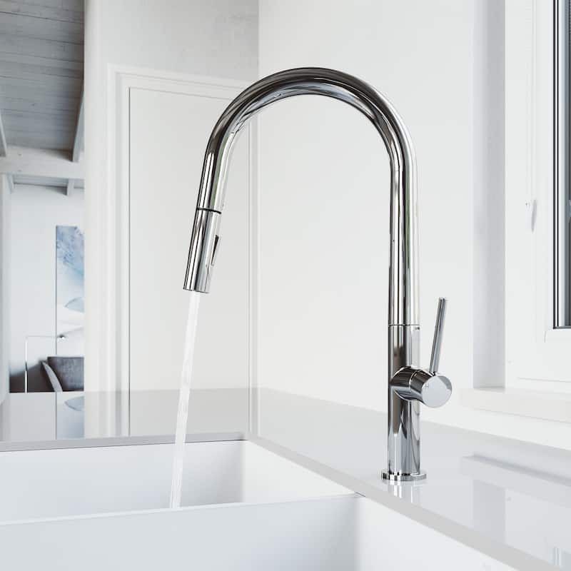 VIGO Greenwich 18" H Single Handle Pull-Down Sprayer Kitchen Faucet