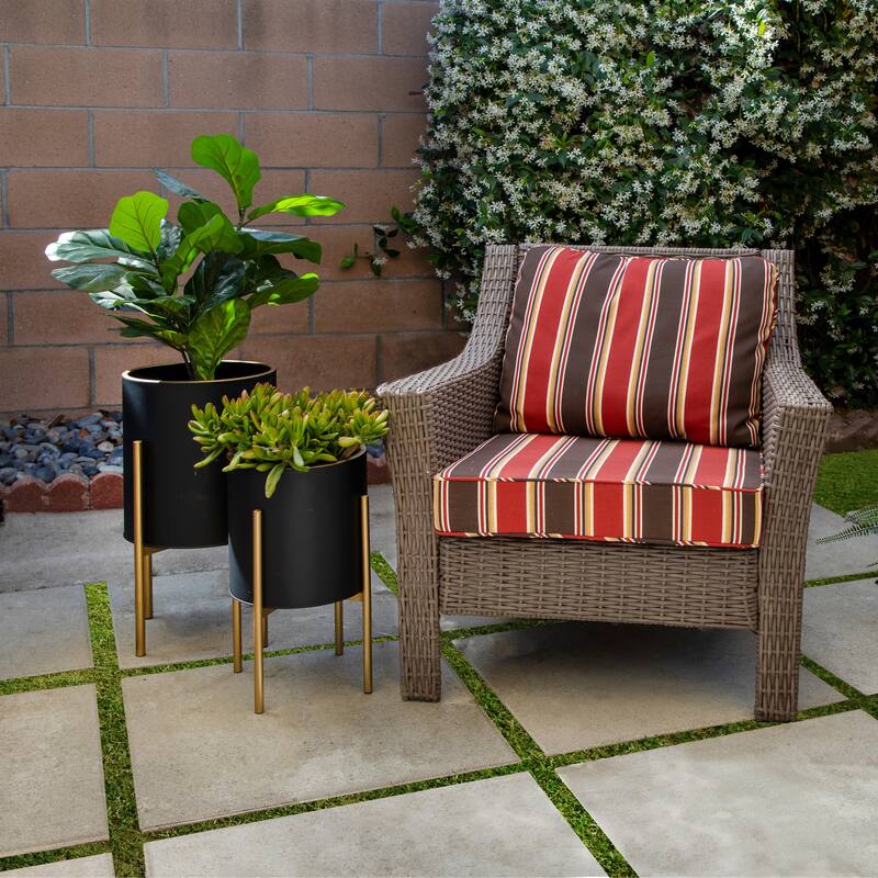 Sagebrook Home Chic Modern Planter Set of 2 - A Statement Piece for Indoor or Outdoor Greenery, Ideal for Contemporary Spaces - 14" x 14" x 23" - Black