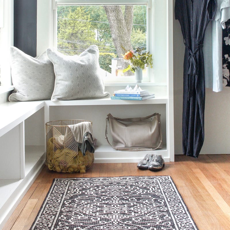 Herrera collection, HRA, Handmade, Kaleen, indoor-outdoor area rug - 5'6" x 8'6" - Charcoal
