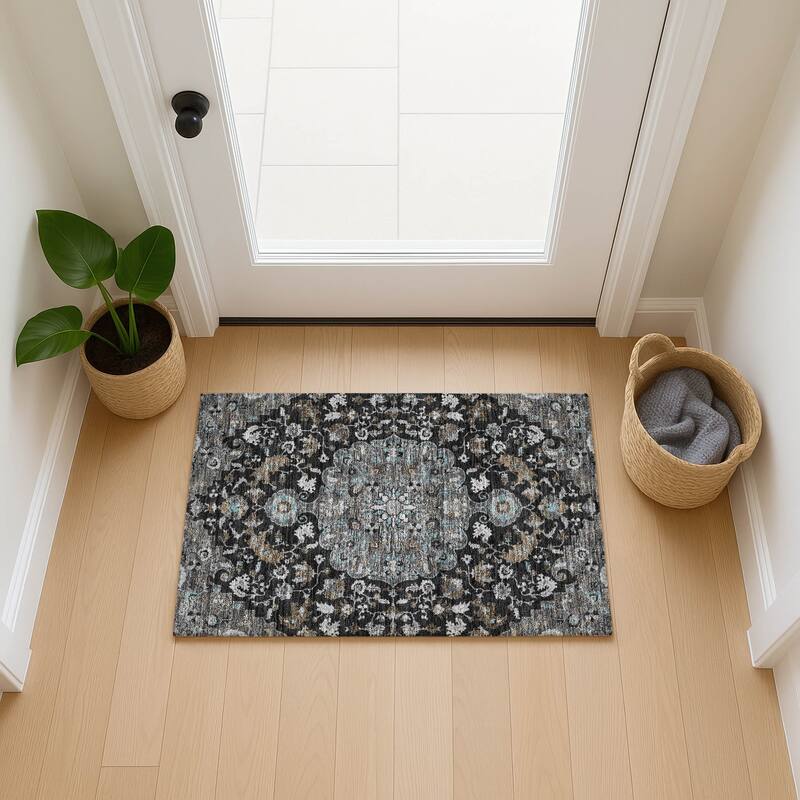 Machine Washable Indoor/ Outdoor Traditional Indore Chantille Rug