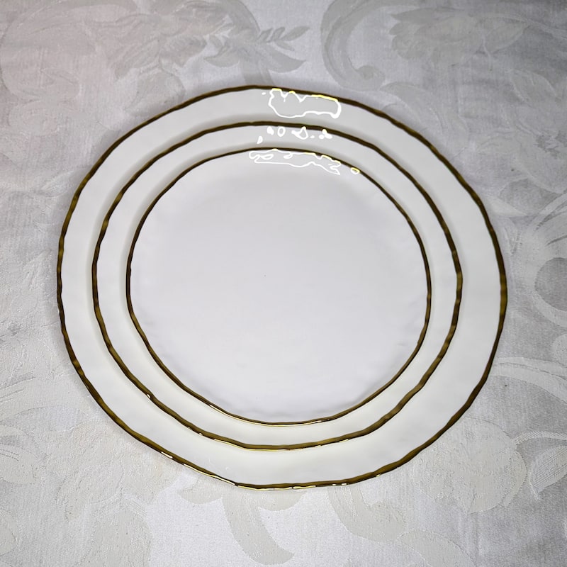 12.5" White Porcelain Gold Trim Freestyle Round Charger Plate