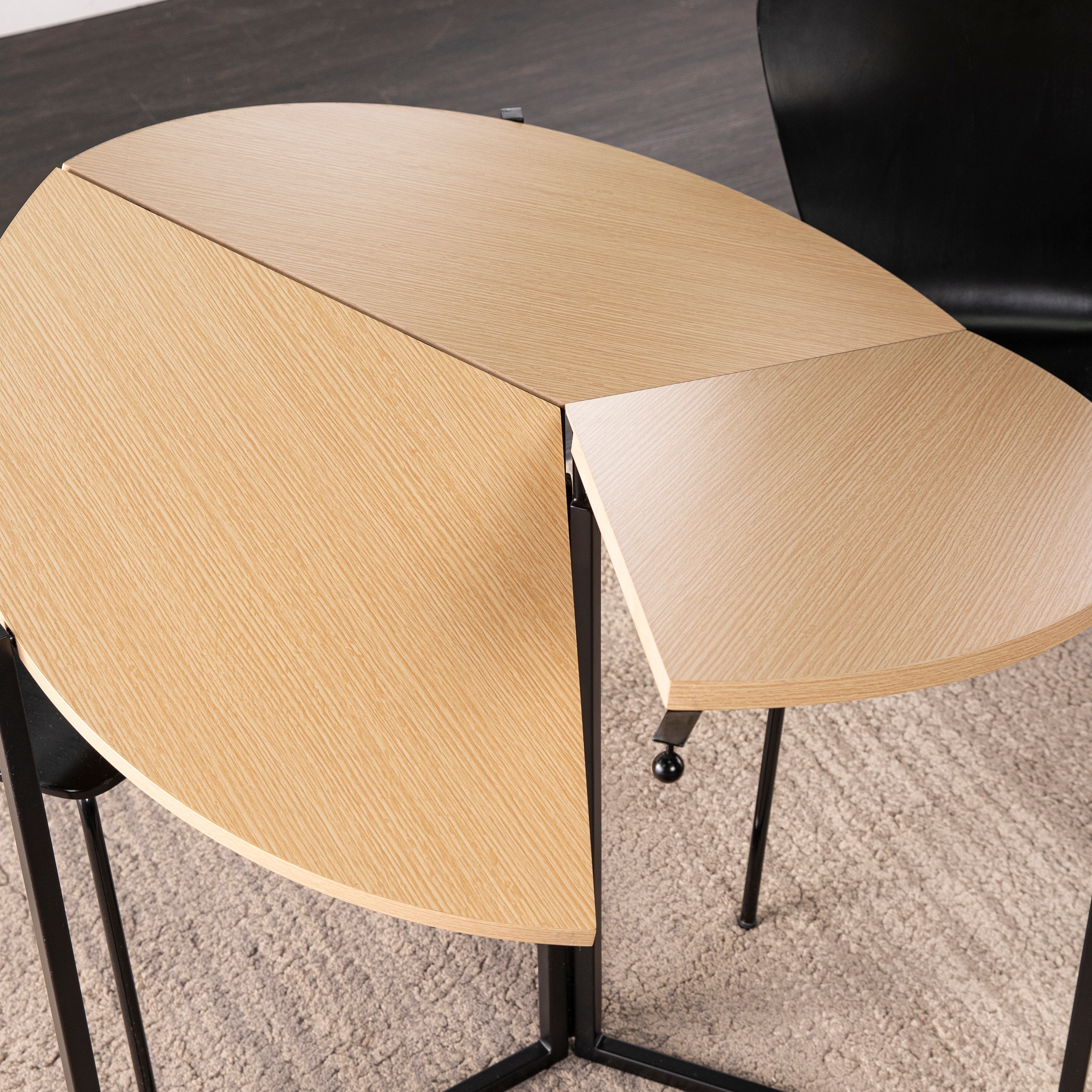 Round Folding Dining Table For Space-Saving Convenience