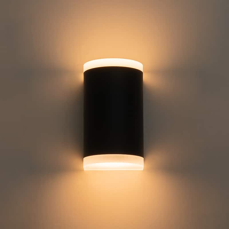 Outdoor Integrated LED Wall Sconce - H7.5" x W4.3" x D3.9"