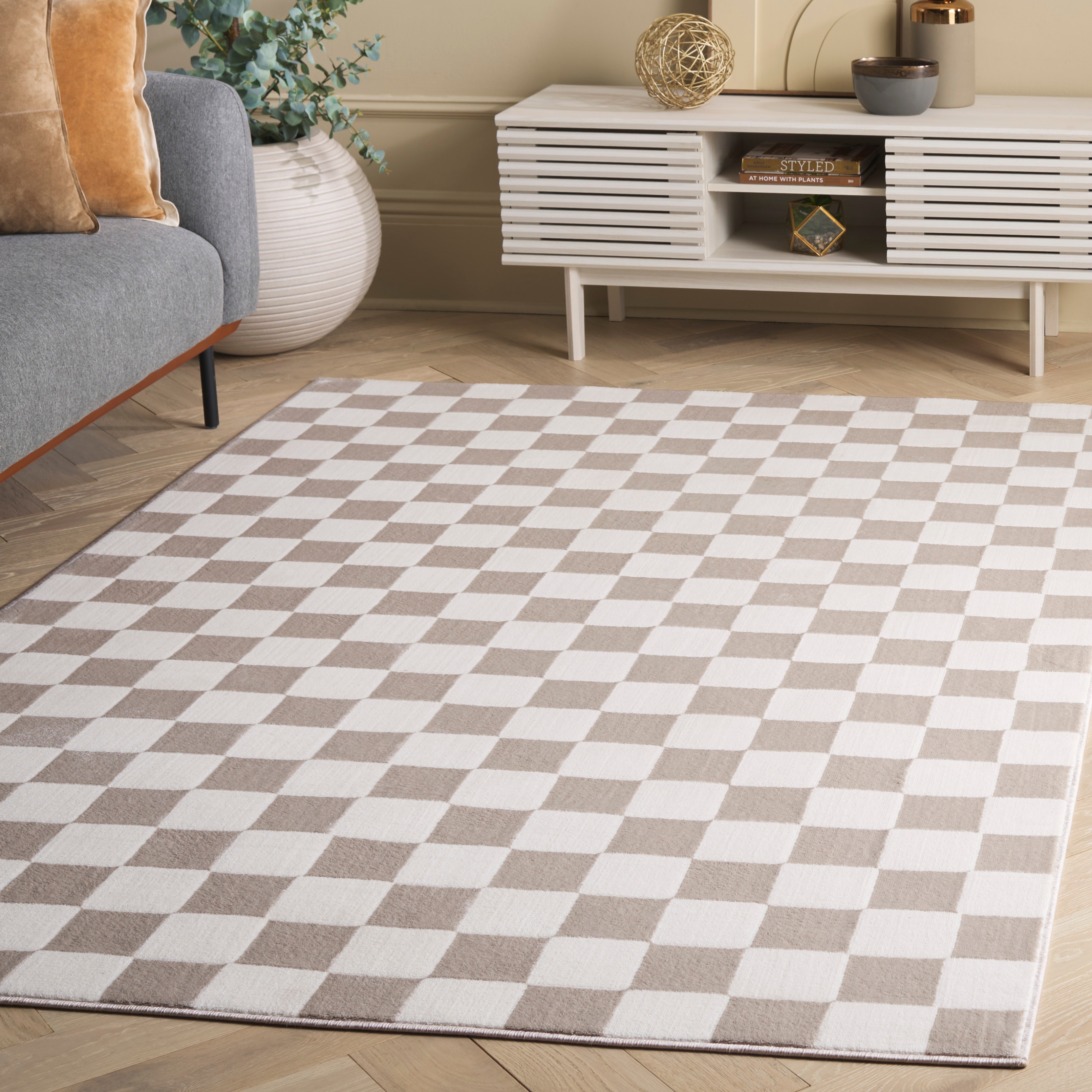 SAFAVIEH Groove Geetha Modern Checkered Rug