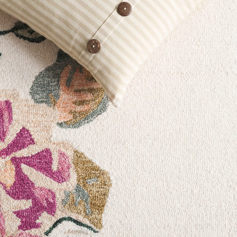 SAFAVIEH Handmade Jardin Felismina Floral Wool Rug