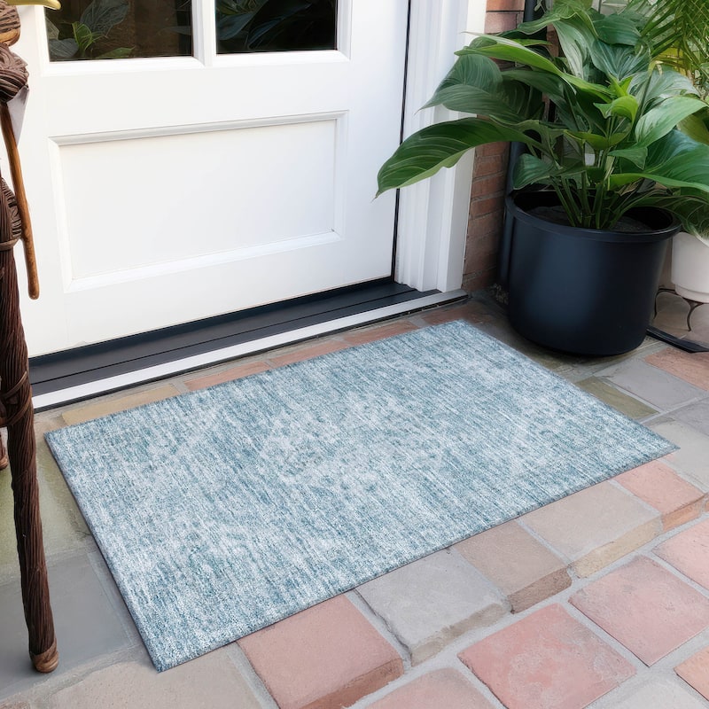 Machine Washable Indoor/ Outdoor Vintage Traditional Chantille Rug