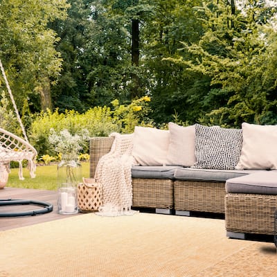 SAFAVIEH Courtyard Lizuca Indoor /Outdoor Waterproof Patio Backyard Rug