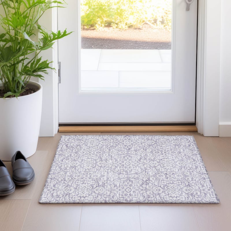 Premium Washable Super Soft Traditional Mekenzie Mayfield Rug - Lavender - 1'8" x 2'6"