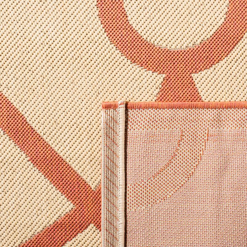 Martha Stewart by SAFAVIEH Fretwork Indoor/ Outdoor Waterproof Rug