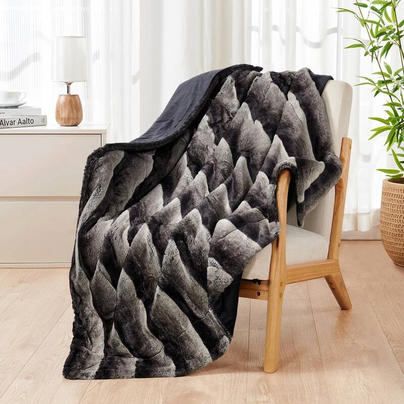 Tip Printing Light Fauxfur Throw