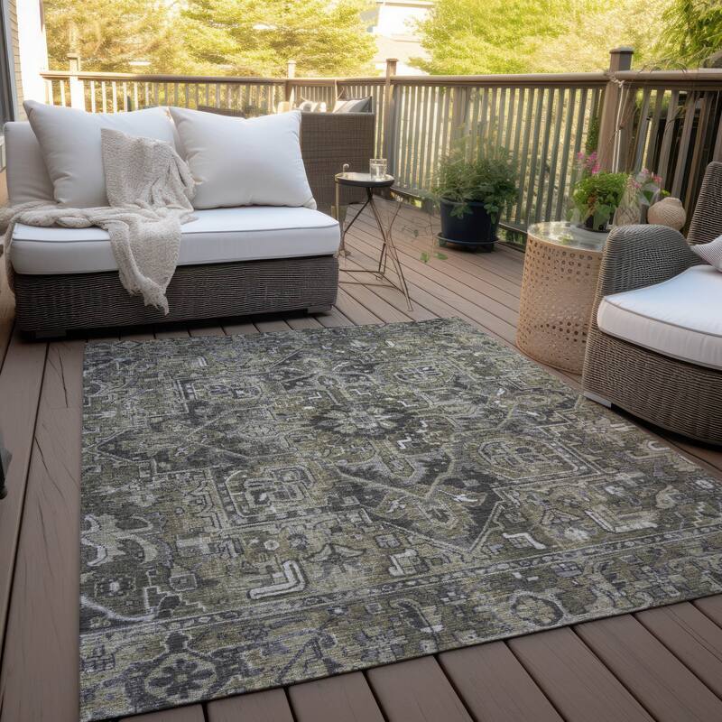 Caso Oriental Weather Resistant Refined Traditional Outdoor Rug