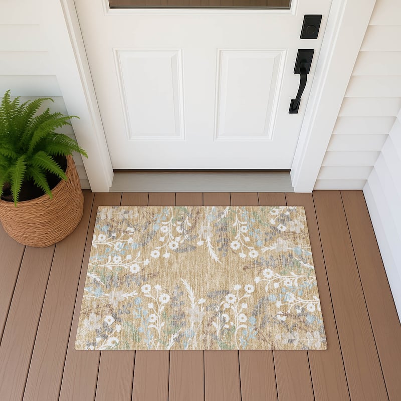 Machine Washable Indoor/ Outdoor Floral Border Chantille Rug - Gold - 1'8" x 2'6"