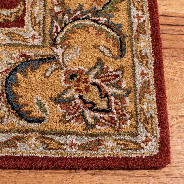 SAFAVIEH Handmade Classic Clotilda Traditional Oriental Wool Rug