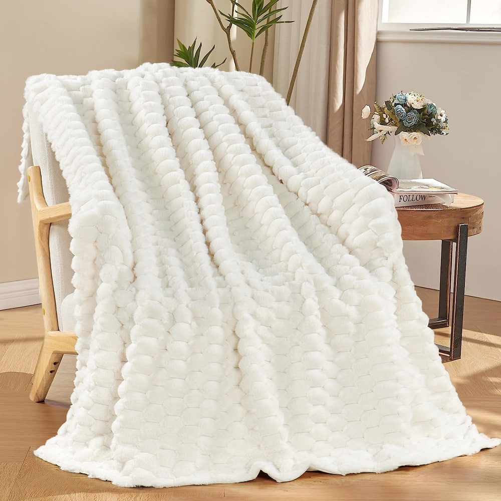 Home Soft Things Super Soft Fluffy Textured FauxFur Throw Blanket