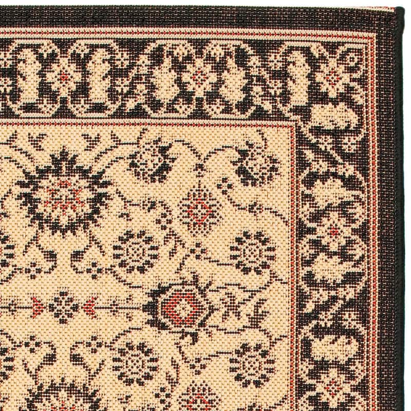 SAFAVIEH Courtyard Felicitas Indoor/ Outdoor Waterproof Patio Backyard Rug