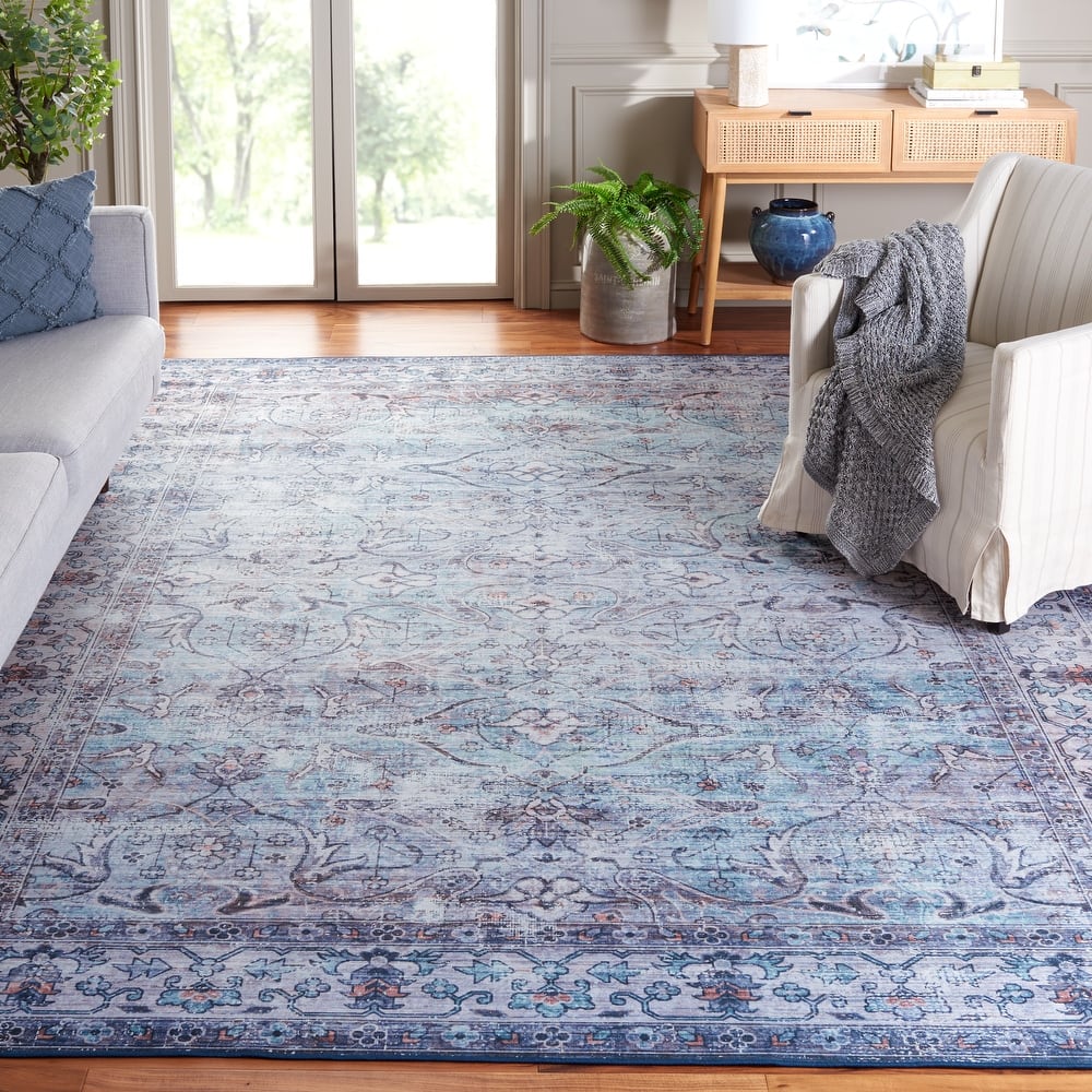 SAFAVIEH Tucson Machine Washable Slip Resistant Magdalene Traditional Rug