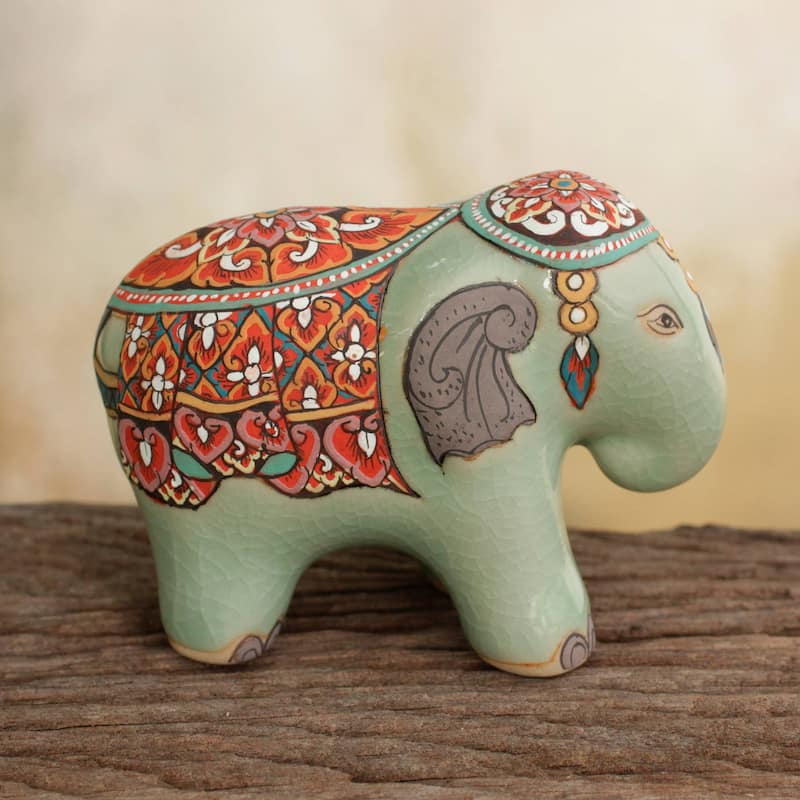Handmade Royal Thai Elephant Celadon ceramic figurine (Thailand) - 16 x 13 x 12