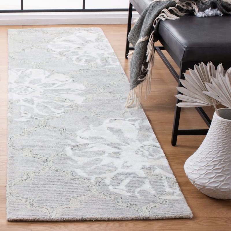 SAFAVIEH Handmade Glamour Florelle Floral Trellis Wool/ Viscose Rug - 2'3" x 8' Runner - Silver/Ivory