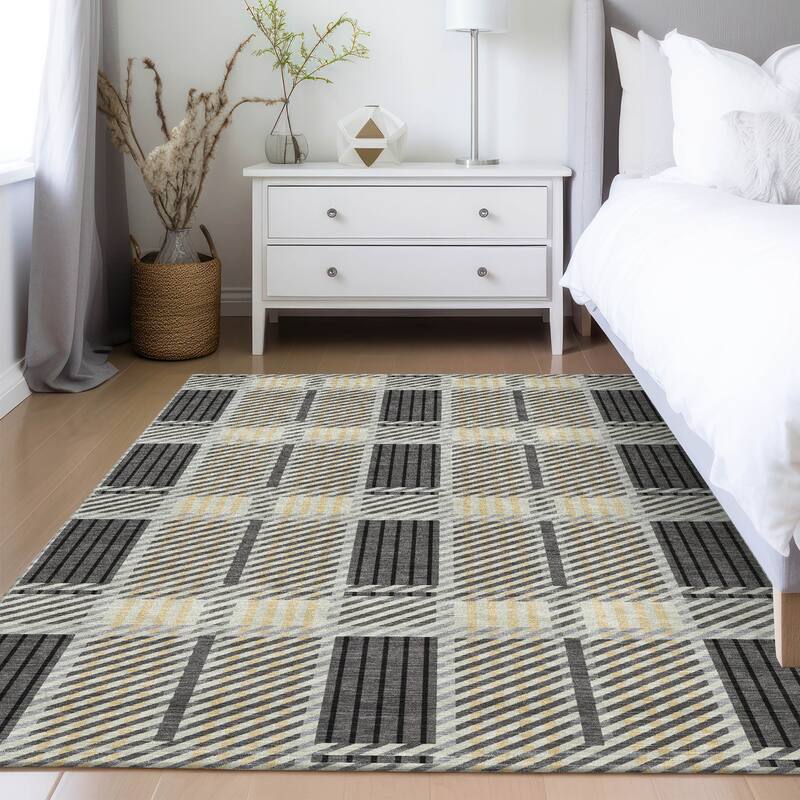 Machine Washable Indoor/ Outdoor Geometric Stripe Chantille Rug