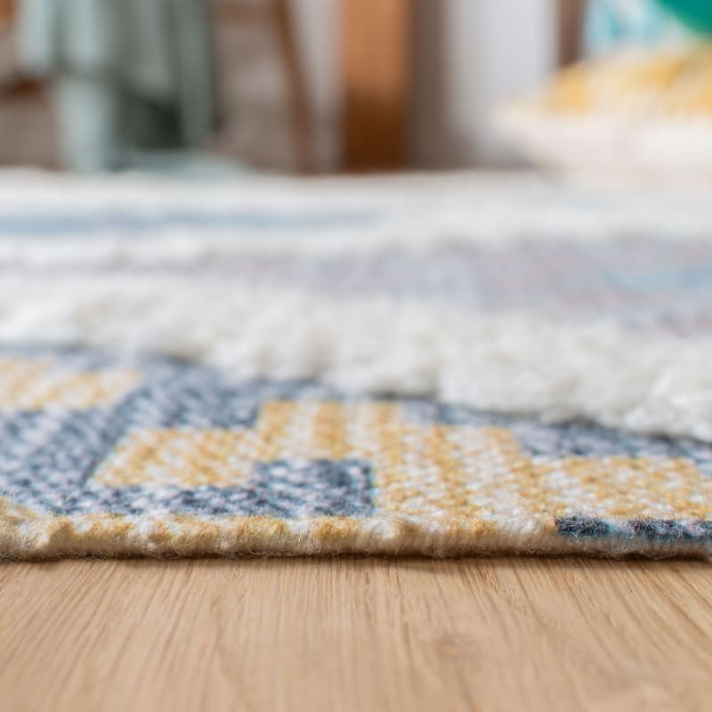 SAFAVIEH Saffron Marilla Moroccan Tribal Wool Rug-