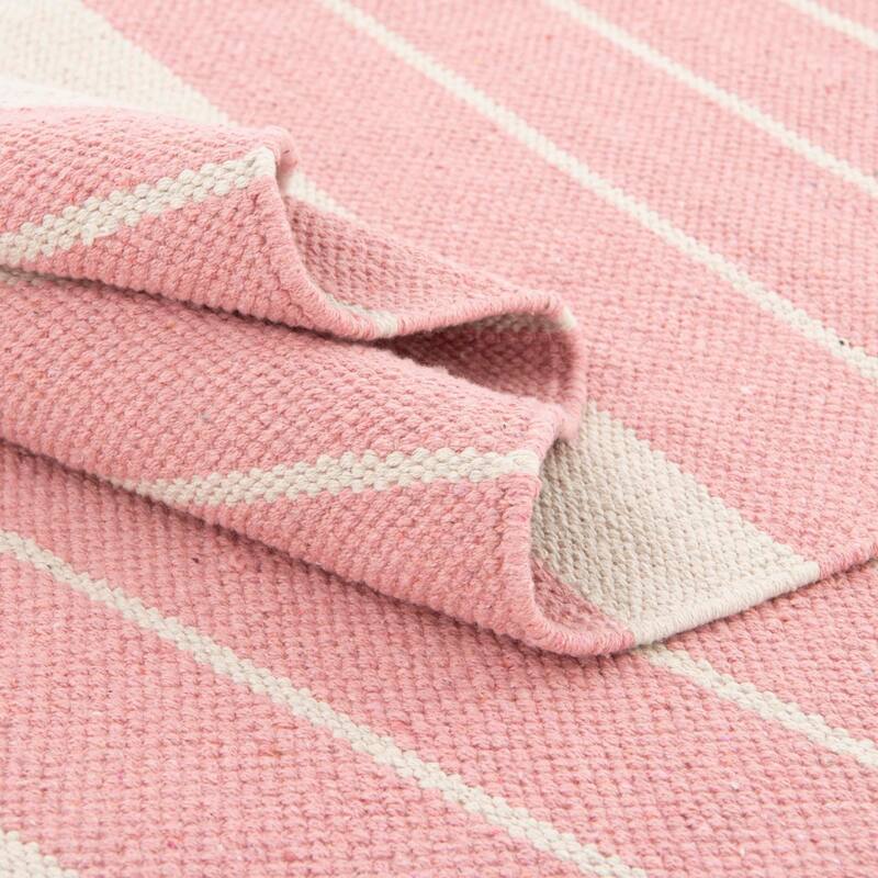 Contemporary Dario Collection Area Rug