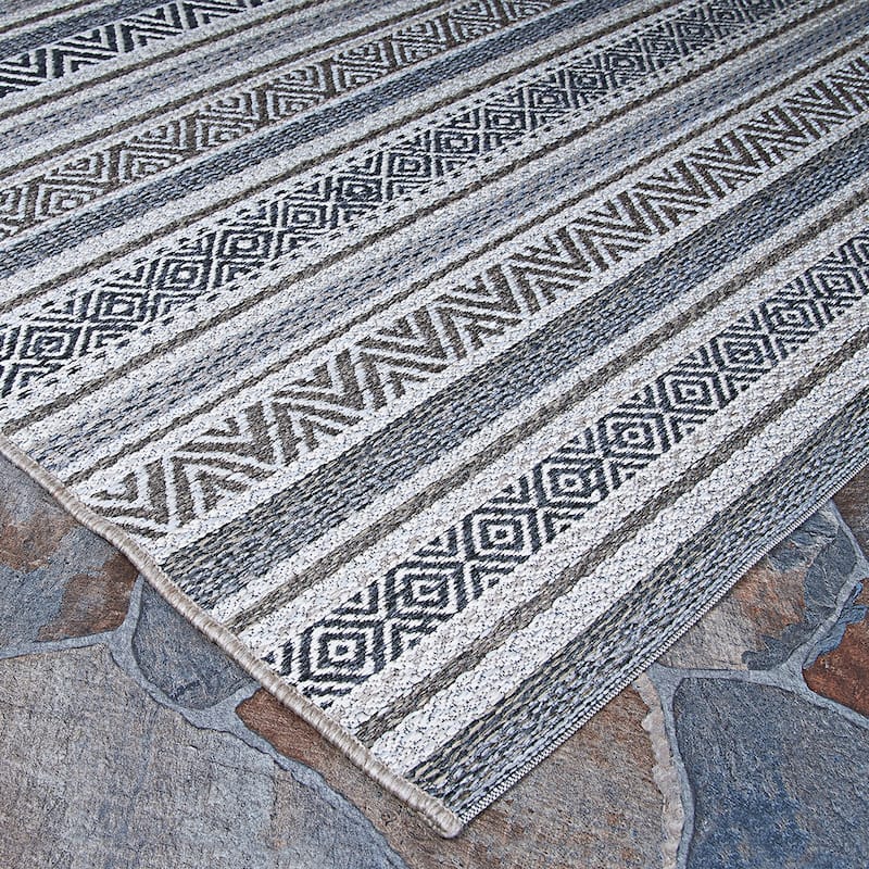 Porch & Den Casilda Indoor/ Outdoor Area Rug