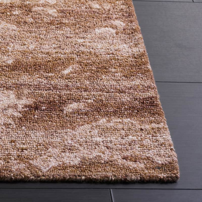 SAFAVIEH Handmade Oakwood Malalija Wool Rug