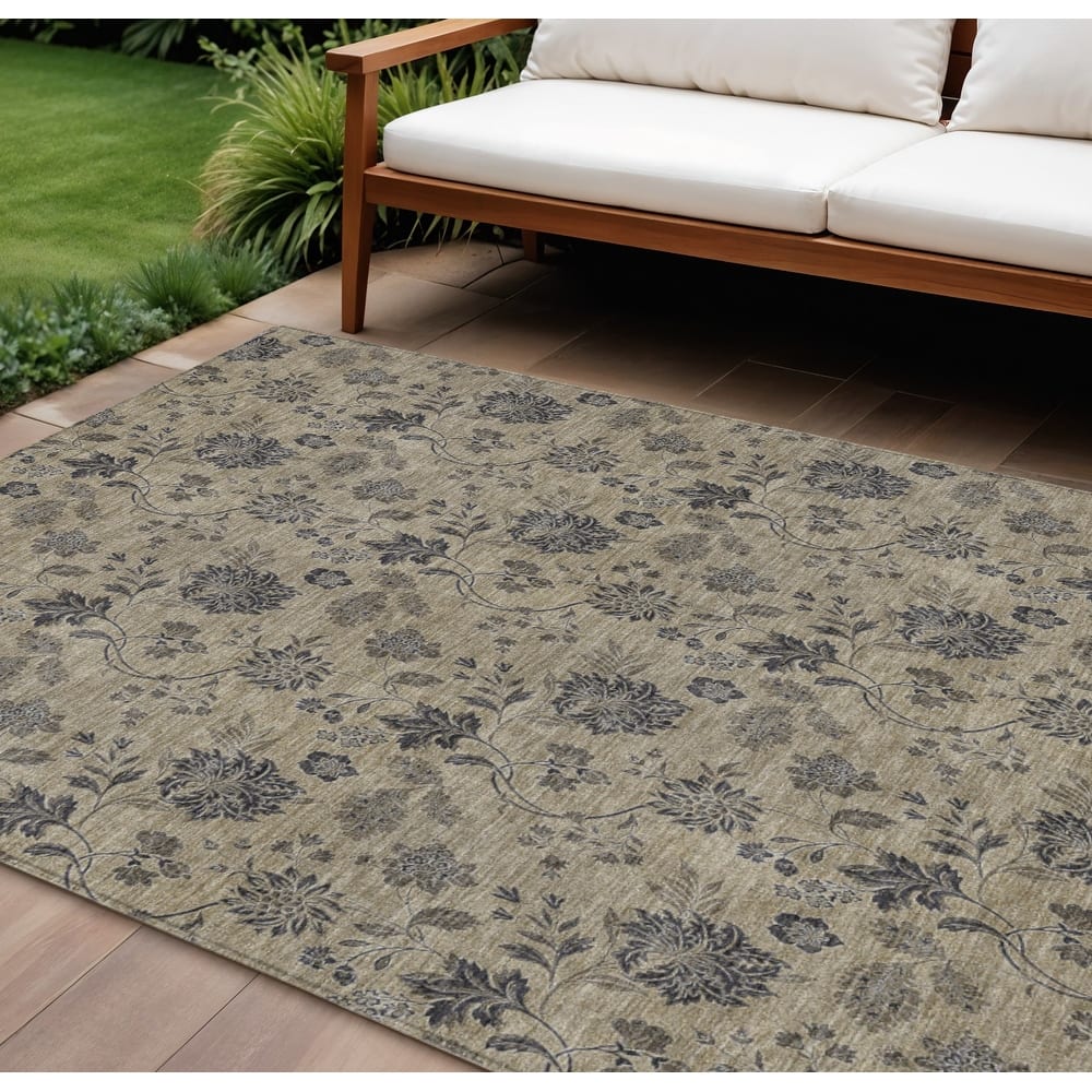 HomeRoots Floral Transitional Rectangle Outdoor Rug