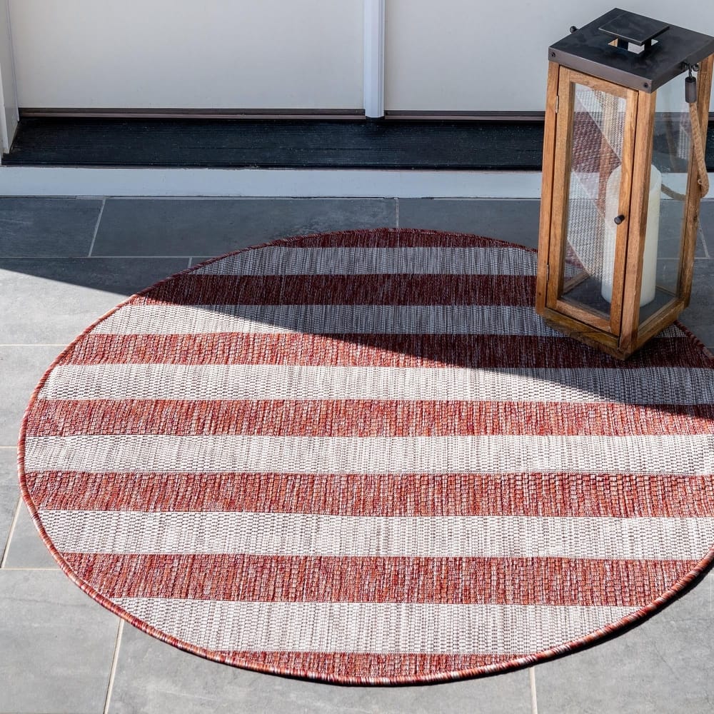 Outdoor Laaset Collection Area Rug