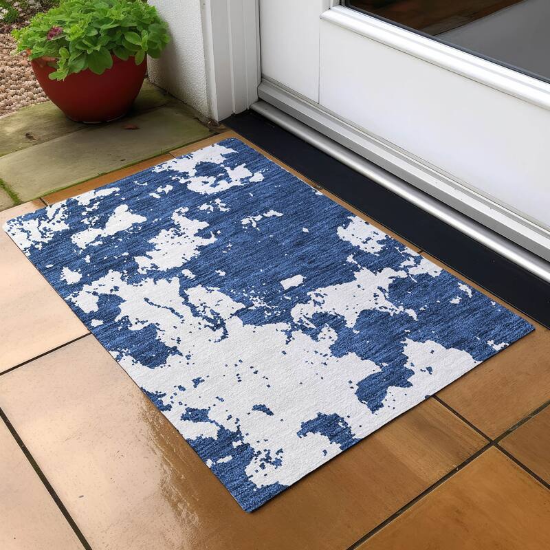 Machine Washable Indoor/ Outdoor Chantille Abstract Rug - Navy - 1'8" x 2'6"
